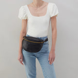 HOBO - Juno Belt Bag - BLACK IN PEBBLED LEATHER