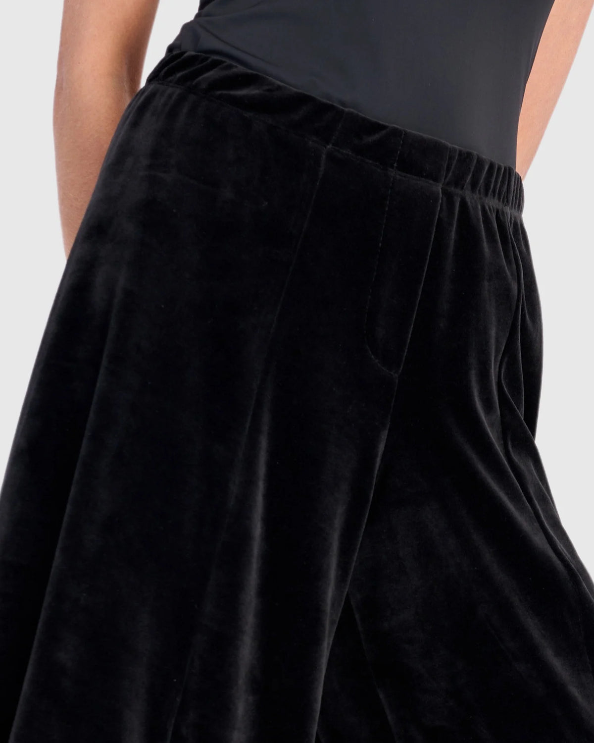 ALEMBIKA Everyday Velvet Punto Pant - AP638B - BLACK