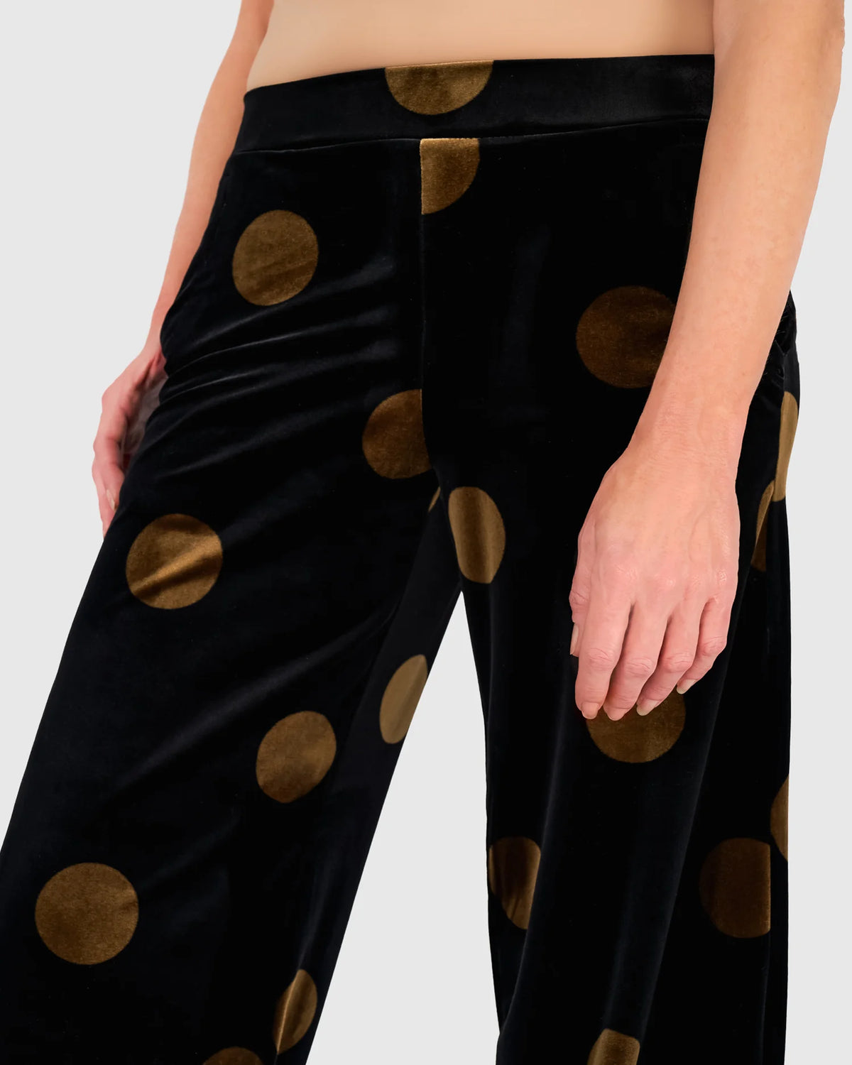 ALEMBIKA Everyday Velvet Flow Pants - AP716E - BLACK/GOLD DOT