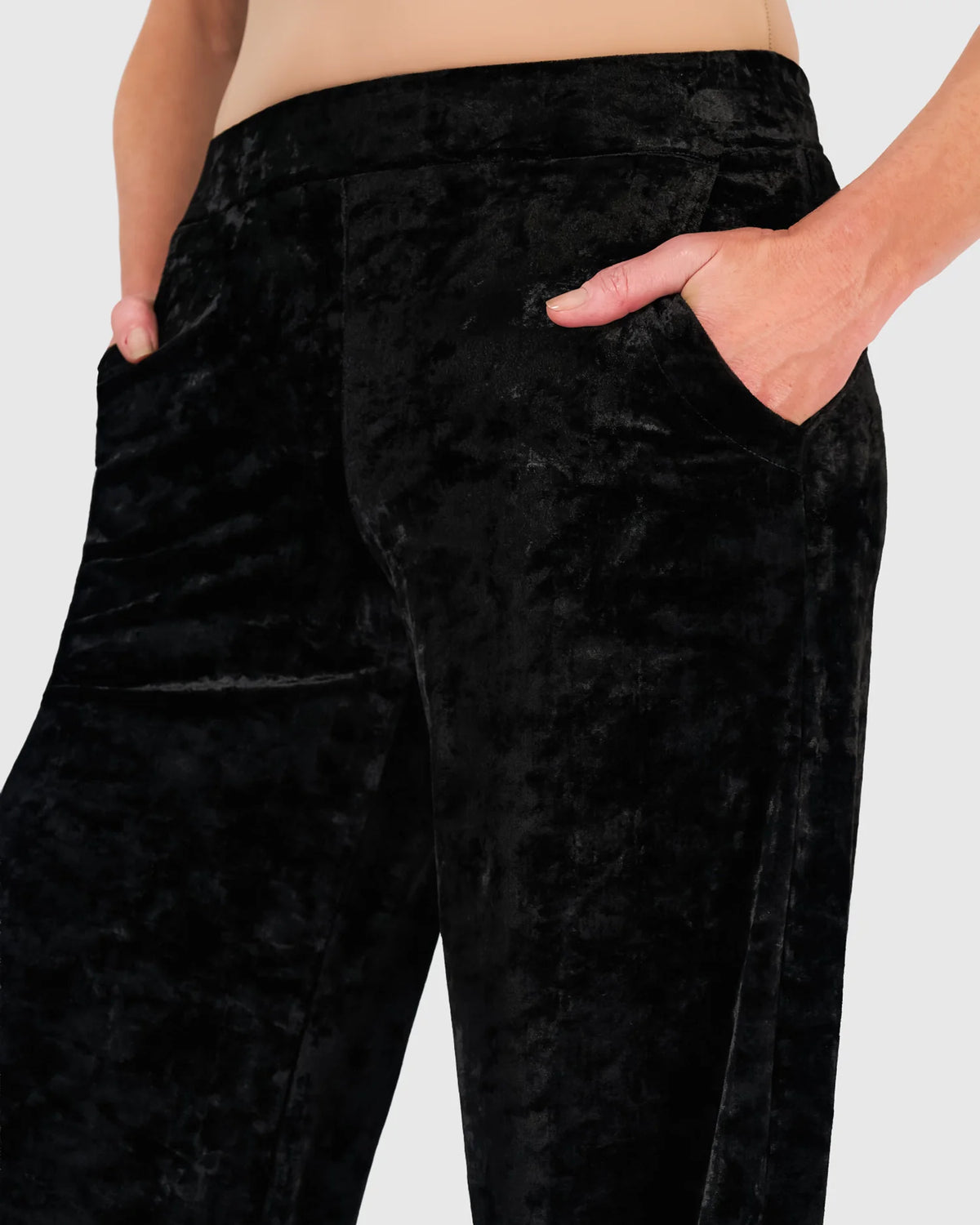 ALEMBIKA Crushed Velvet Flow Pants - AP718B - BLACK