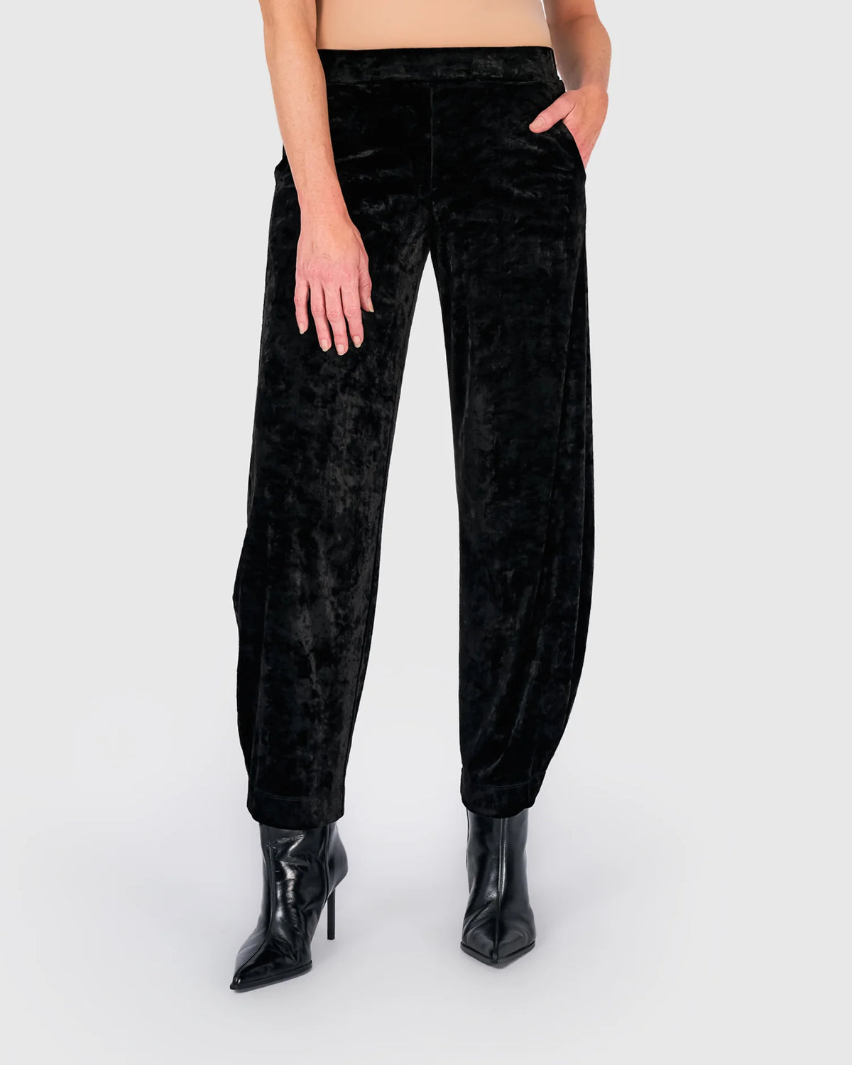 ALEMBIKA Crushed Velvet Flow Pants - AP718B - BLACK