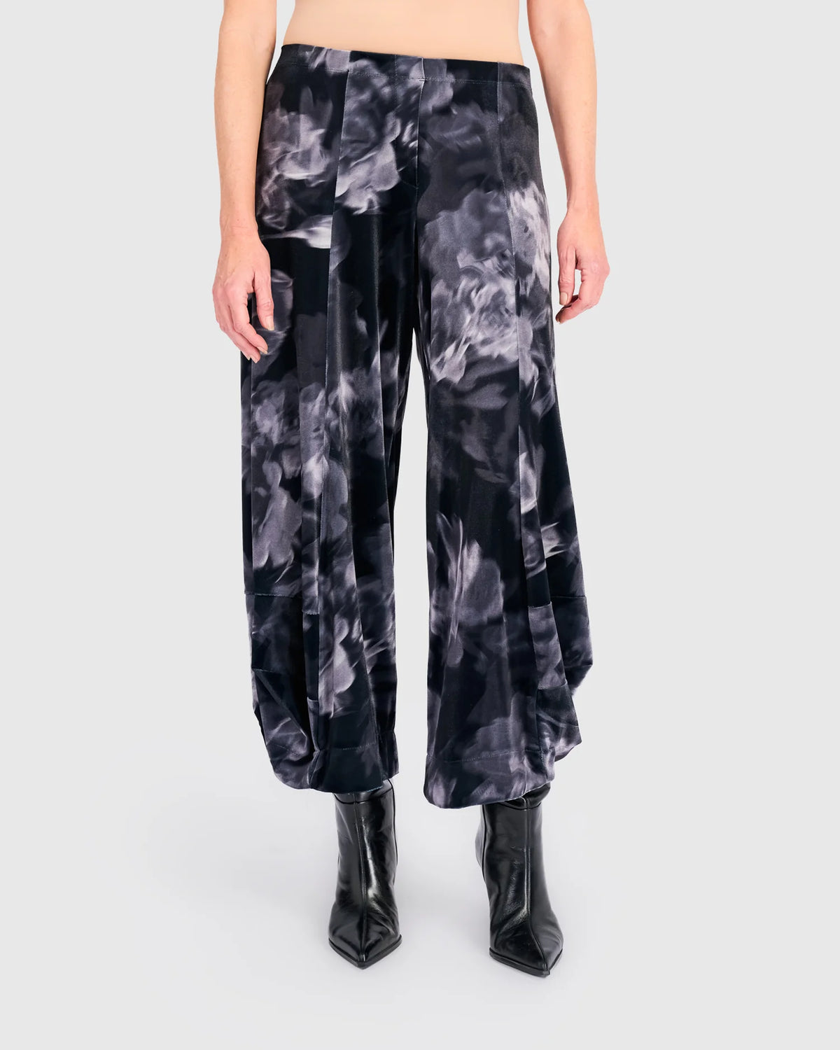 ALEMBIKA Cassis Velvet Punto Pants - AP719F - SMOKE FLORA
