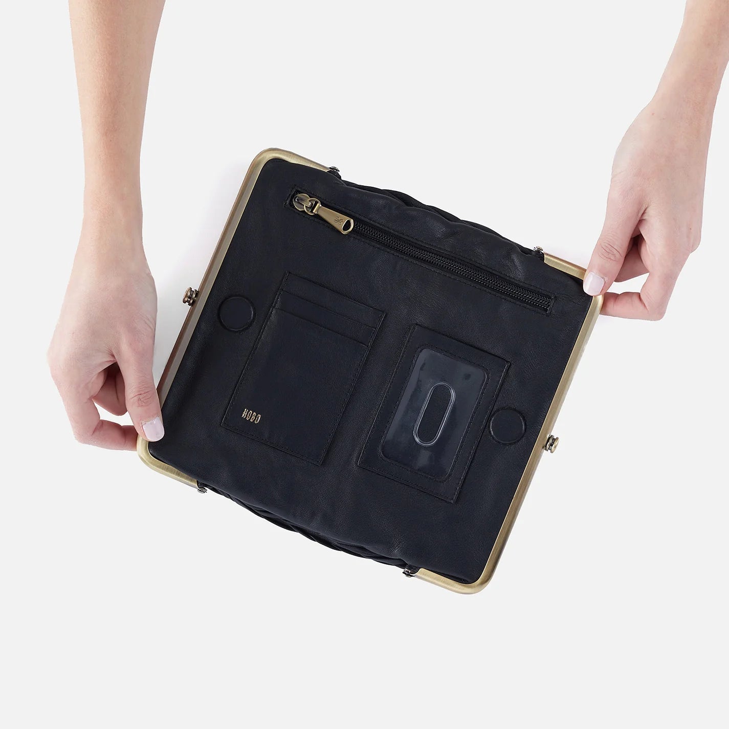 HOBO - Lauren Clutch- Wallet - BLACK SOFT PLEATED LEATHER