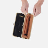 HOBO - Lauren Clutch- Wallet - BLACK SOFT PLEATED LEATHER