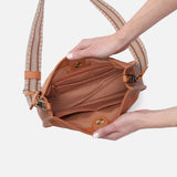 HOBO - Cass Medium Crossbody - BUTTERSCOTCH IN PEBBLED LEATHER