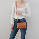 HOBO - Grant Small Wallet - BUTTERSCOTCH IN PEBBLED LEATHER