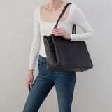 HOBO - Essential Large Tote - BLACK IN SOFT SAFFIANO LEATHER