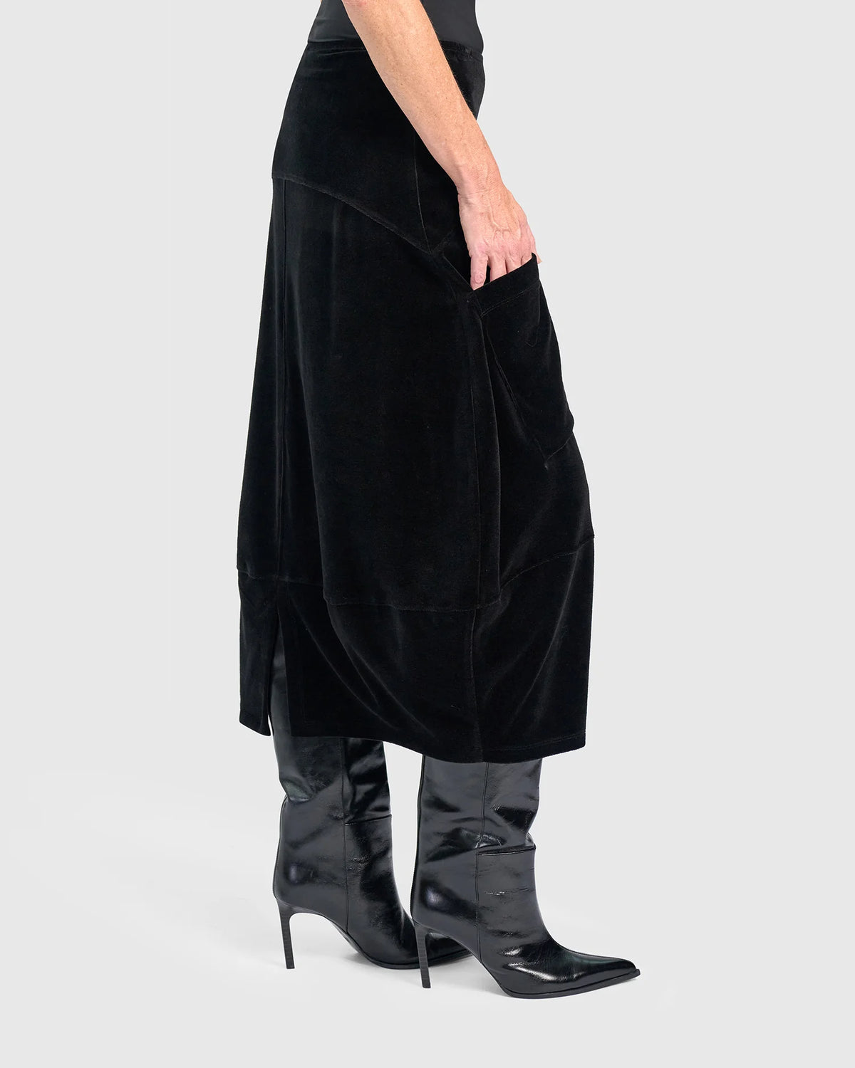 ALEMBIKA Everyday Velvet Licorice Skirt - AK816B - BLACK