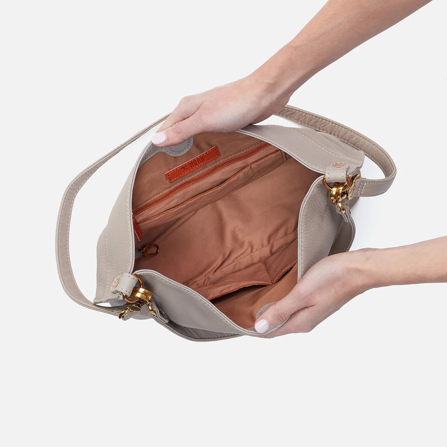 HOBO - Pier Shoulder Bag - TAUPE IN PEBBLED LEATHER