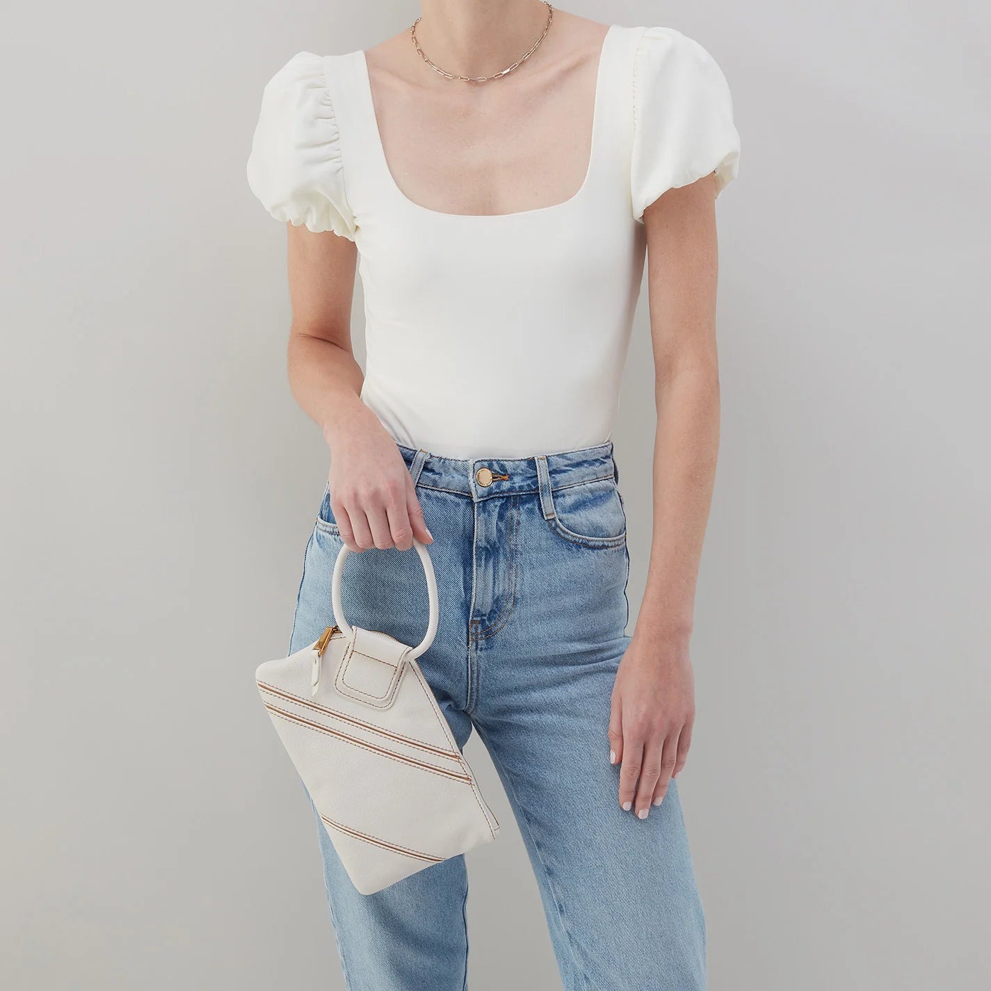 HOBO - Sable Wristlet - WHITE IN PEBBLED LEATHER