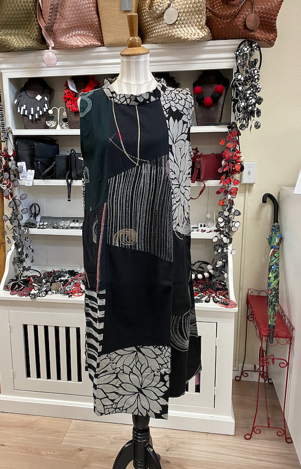 Yaza Batik Kasur Dress - BLACK