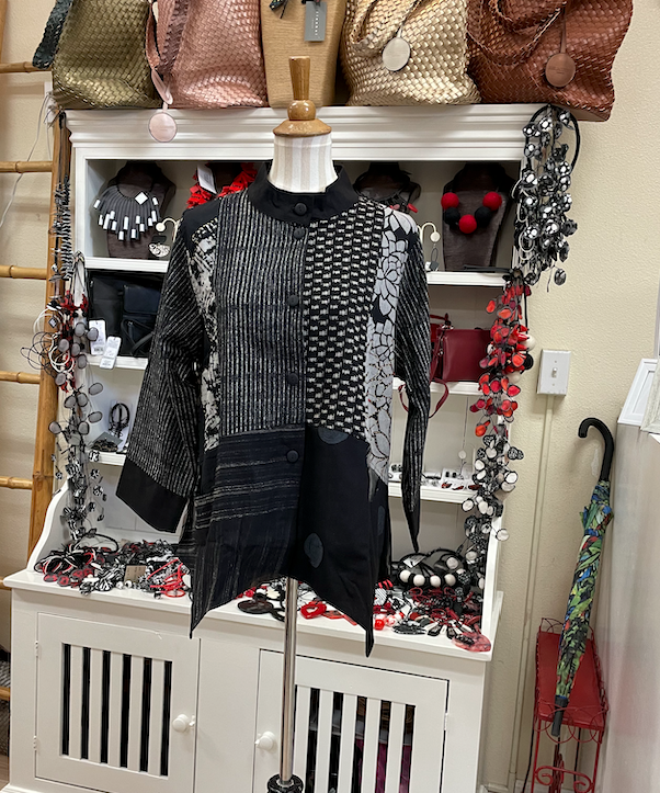 Yaza Kasur Jacket - BLACK