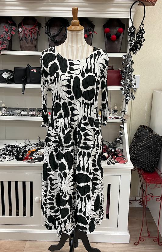 Alquema 3/4 Sleeve Smash Pocket  Dress - MOON BEAR