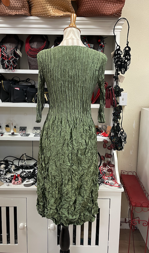 Alquema 3/4 Sleeve  Smash Pocket Dress - GLOSSY OLIVE