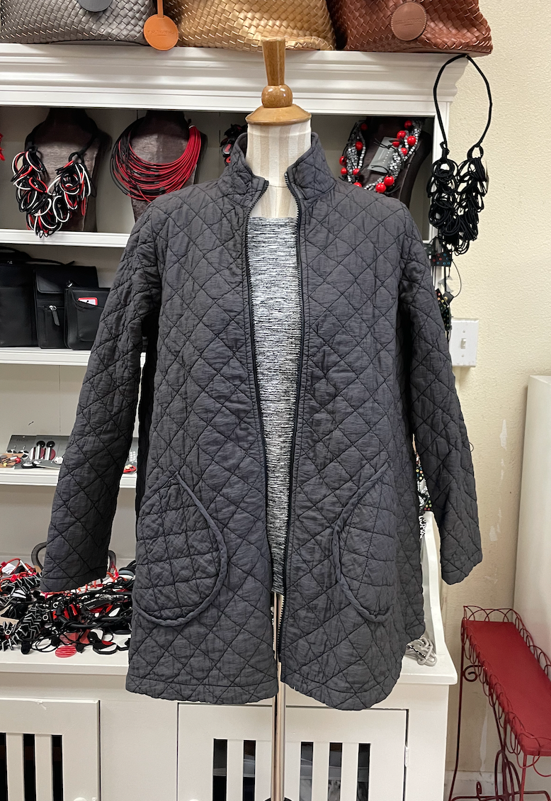 CUT LOOSE -  Crimped Fabric Wide Facing Pullover - 6546761