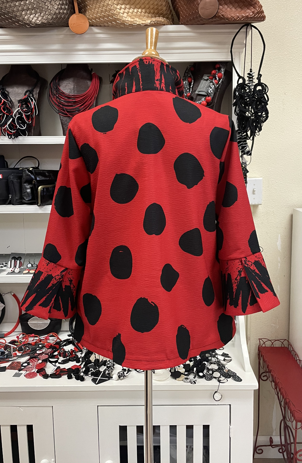 DAMEE DOTS & SCRIBBLES SHORT JKT - 4939 - RED AND BLACK