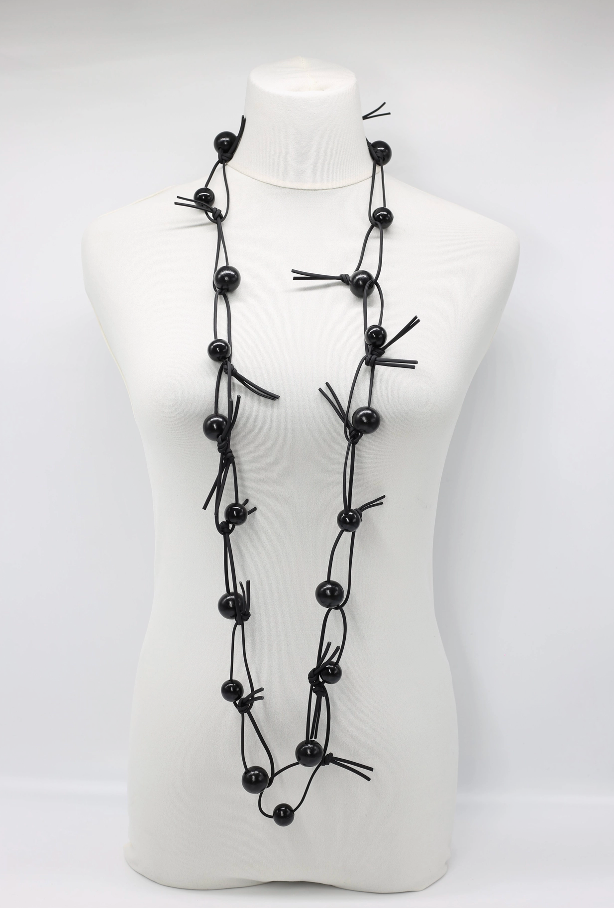 JIANHUI LONDON Black Round Beads On Leatherette Chain Necklace