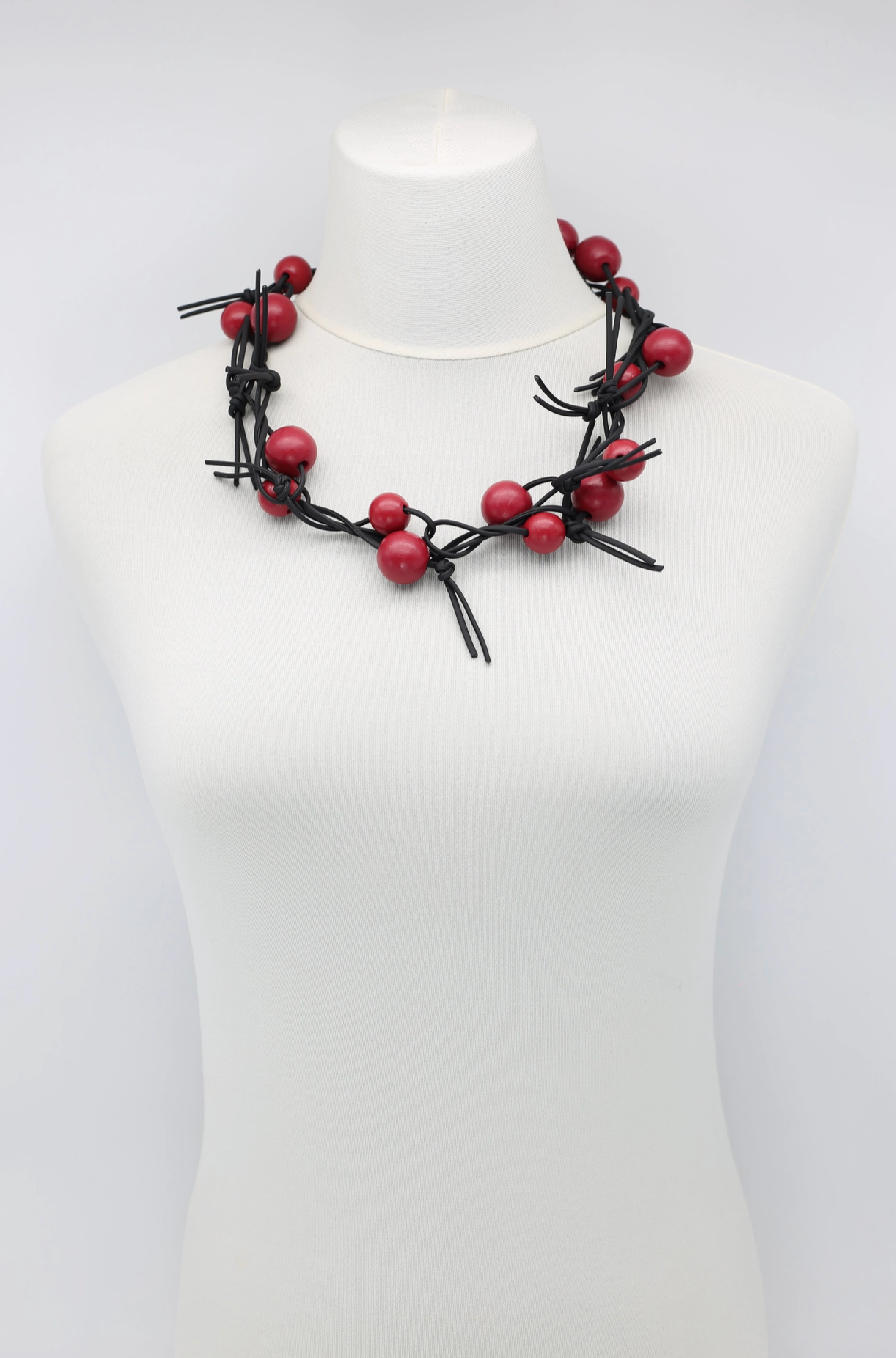 JIANHUI LONDON Burgundy Round Beads On Leatherette Chain Necklace
