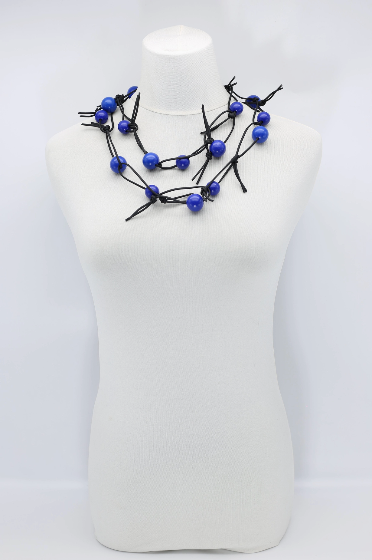 JIANHUI LONDON Cobalt Blue Round Beads On Leatherette Chain Necklace