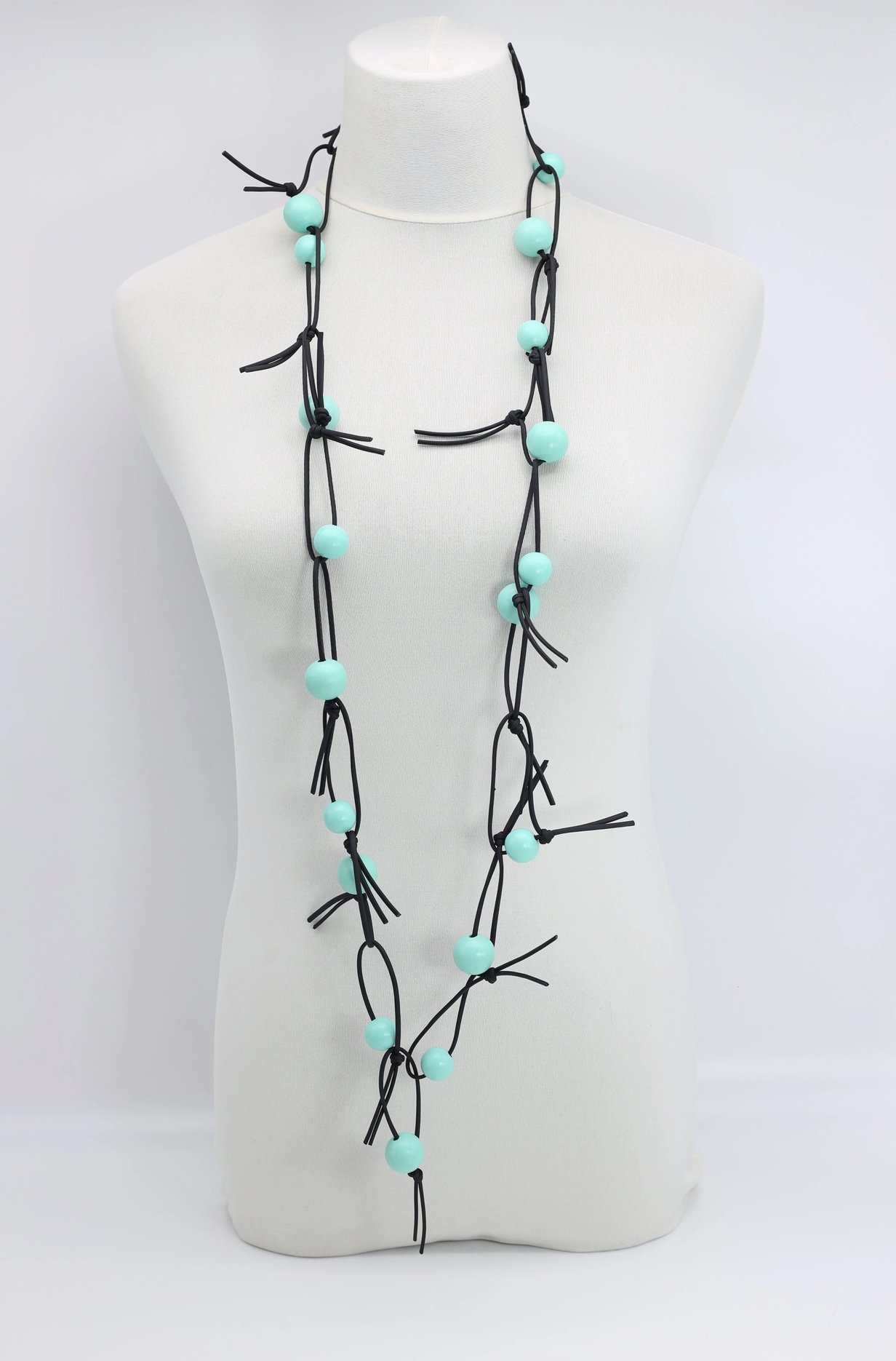 JIANHUI LONDON Turquoise Round Beads On Leatherette Chain Necklace
