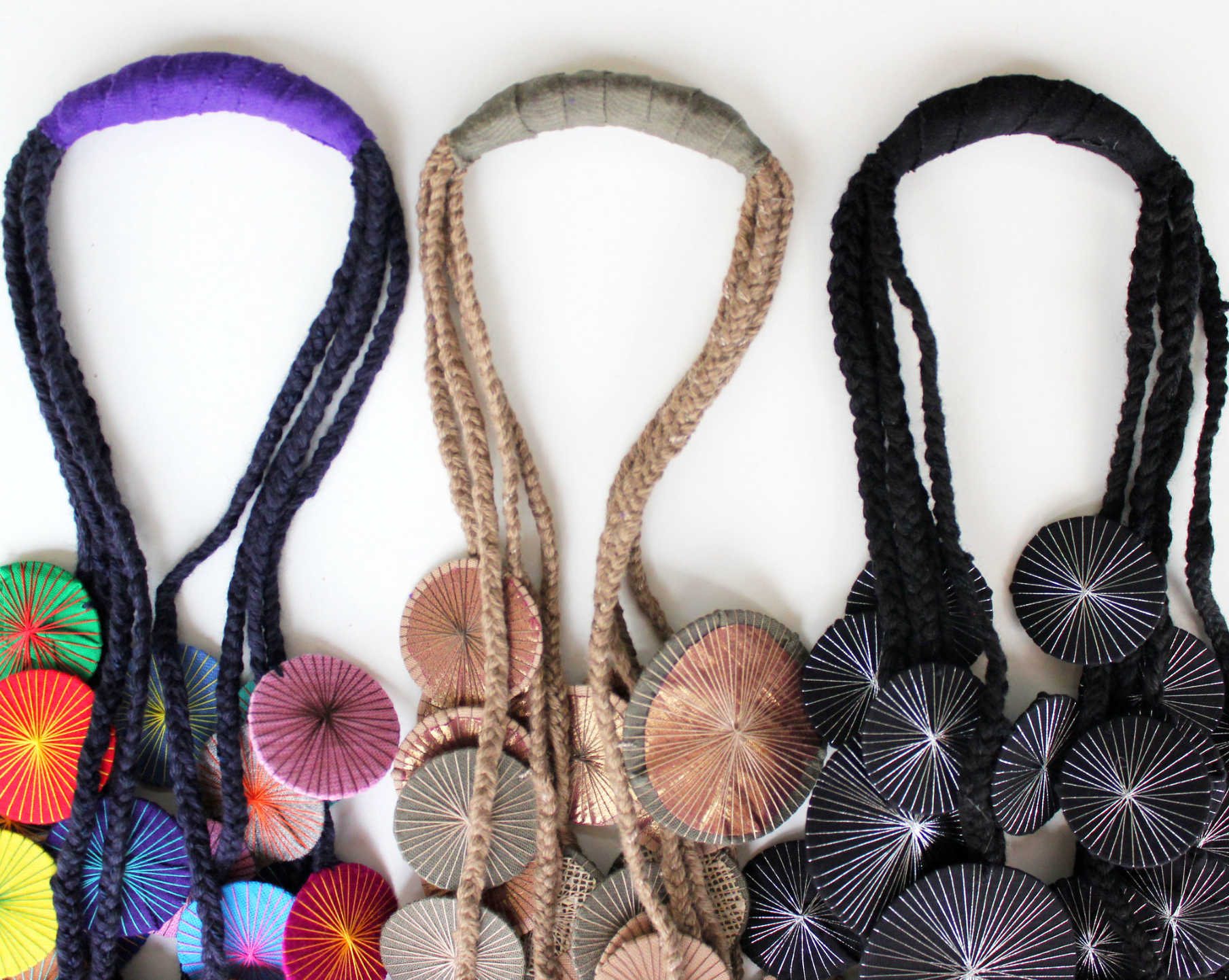 BEYOND THREADS Multi Platillos Saucers Necklace