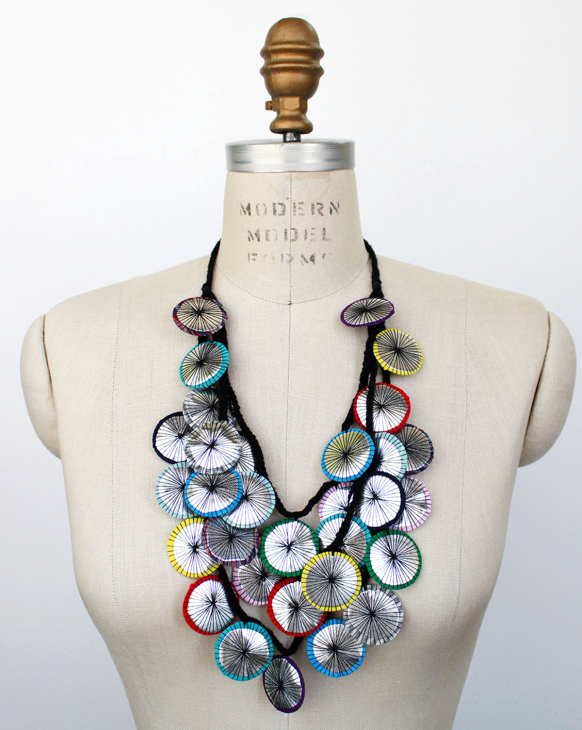 BEYOND THREADS Multi Parasols Necklace
