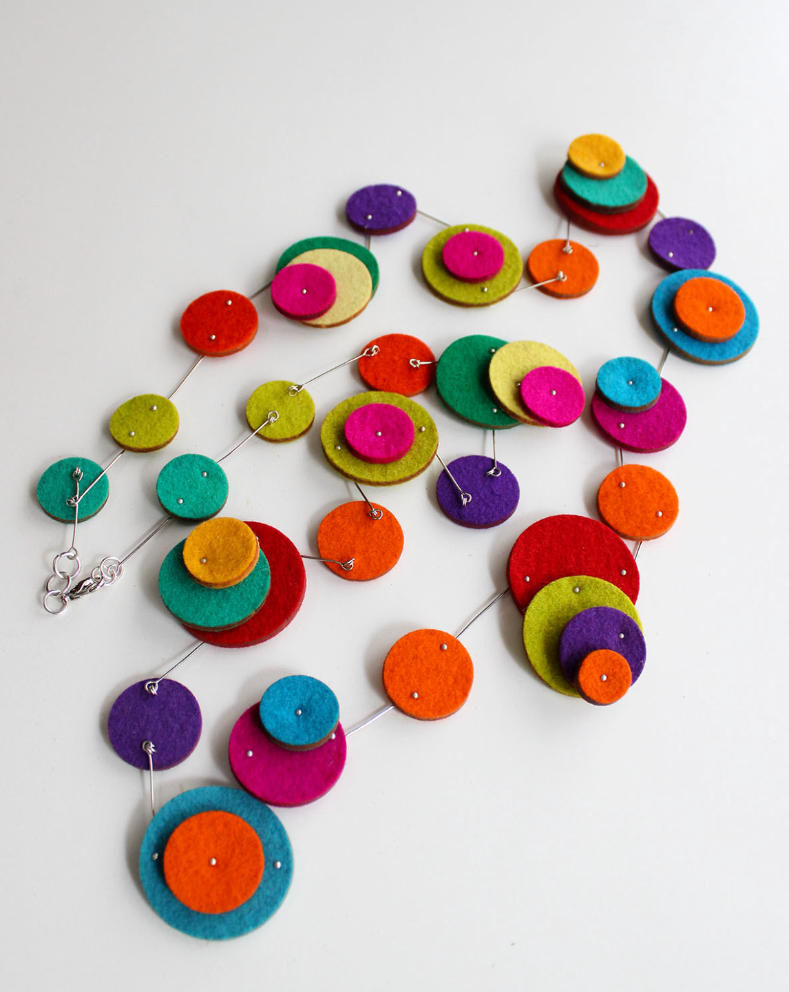 BEYOND THREADS Dottie Necklace