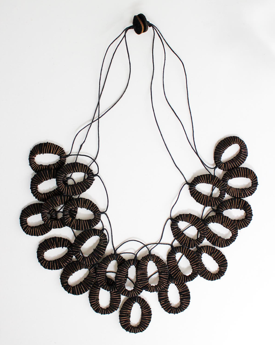 BEYOND THREADS Black Oh Oh Oh Necklace