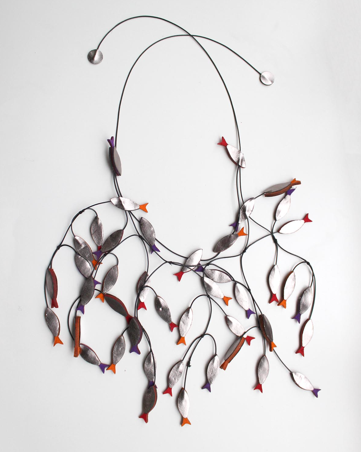 BEYOND THREADS Multi Minnows Necklace