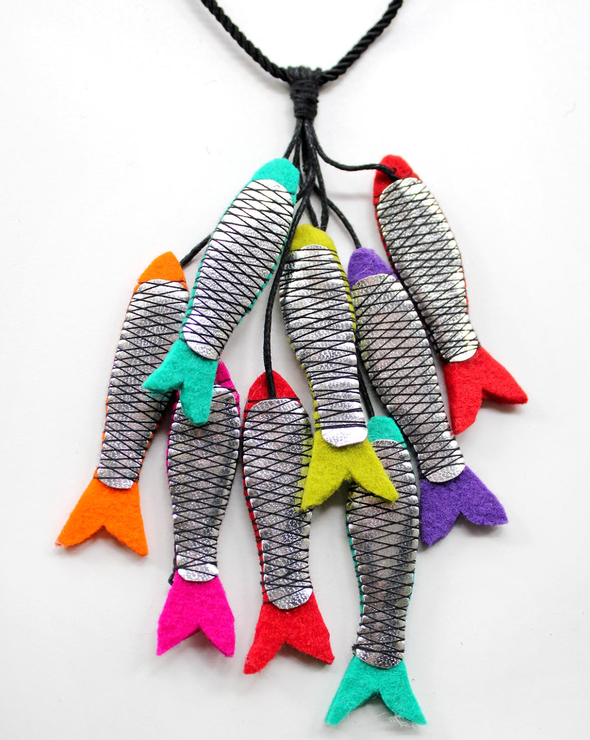 BEYOND THREADS Multi Catch Necklace