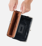 HOBO - Lauren Clutch-Wallet - BLACK IN POLISHED LEATHER