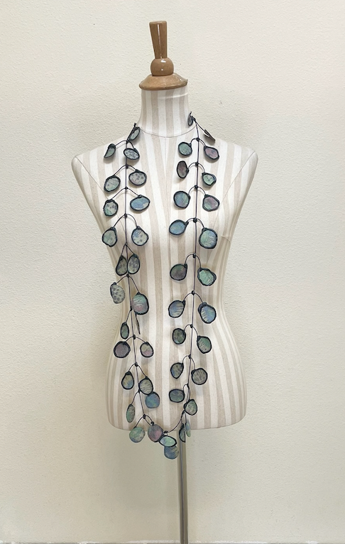 ANNEMIEKE Large Gray Mix Fabric Necklace