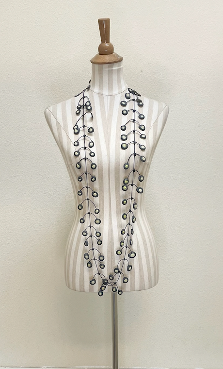 ANNEMIEKE Small Gray Mix Fabric Necklace