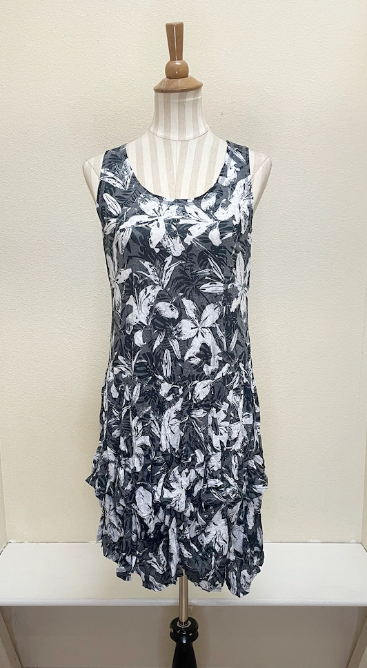 Shana Crinkle Short Bubble Dress - 25007 - BLACK/WHITE