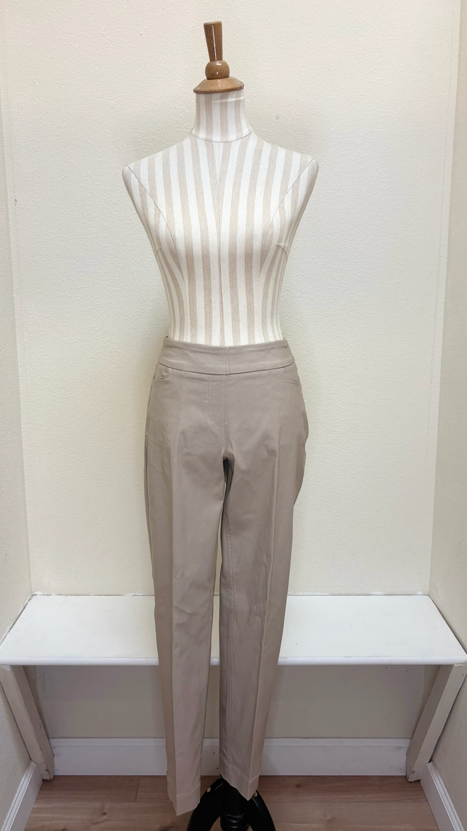 Slimsation Pull-On Ankle Pant w/ Real Front & Back Pockets M30719PM STONE