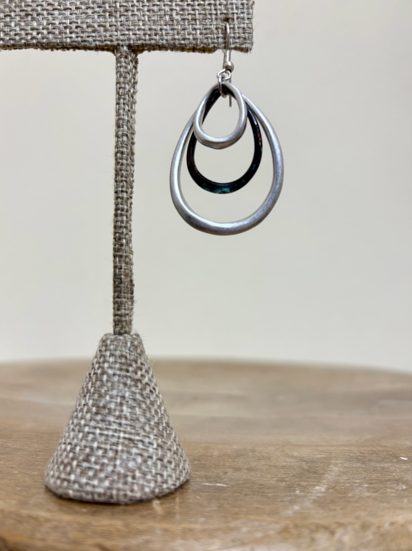 RAIN Silver Teardrop Layer Earring