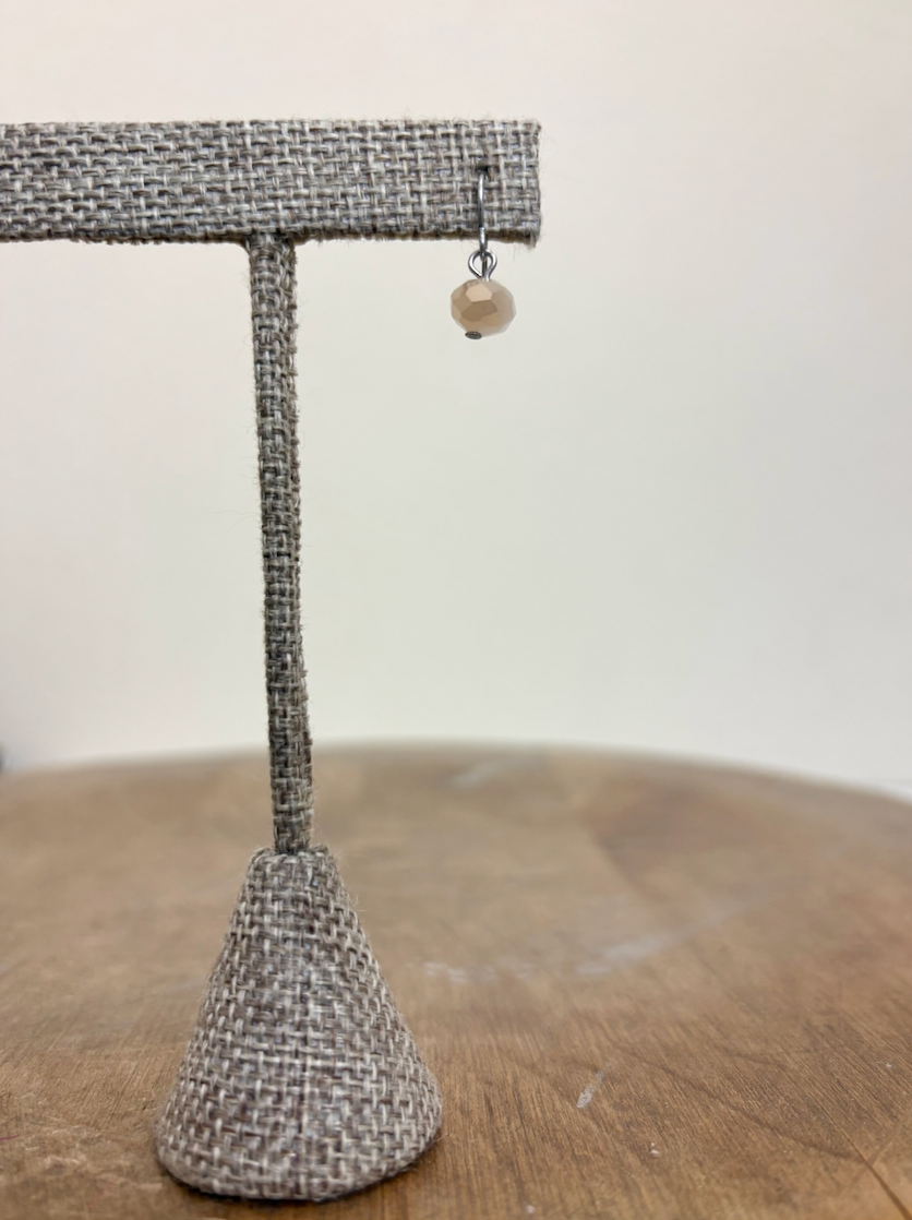 RAIN Light Crystal Short Dangle Earring