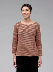 CUT LOOSE Blk/Nat Crochet Boatneck Tee - 0125060