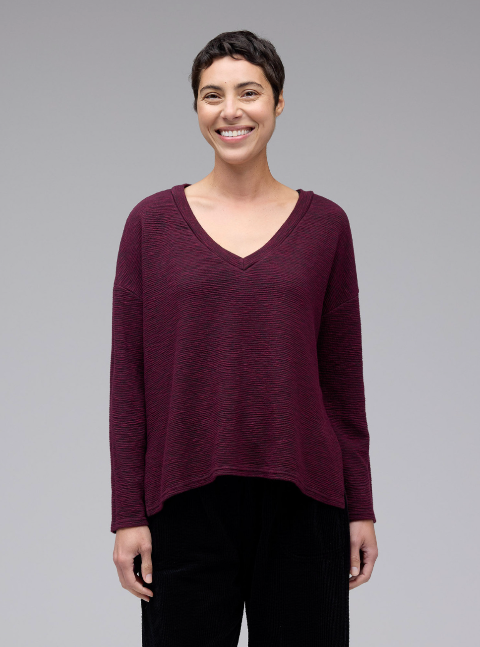 CUT LOOSE Crimped Fabric Deep V-Top - 6546501