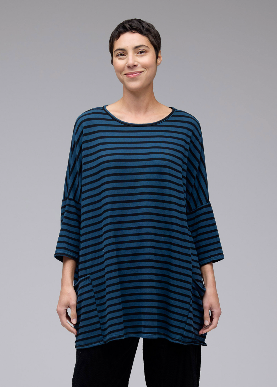 CUT LOOSE Black Stripe Fleece O/S Pullover - 7246024