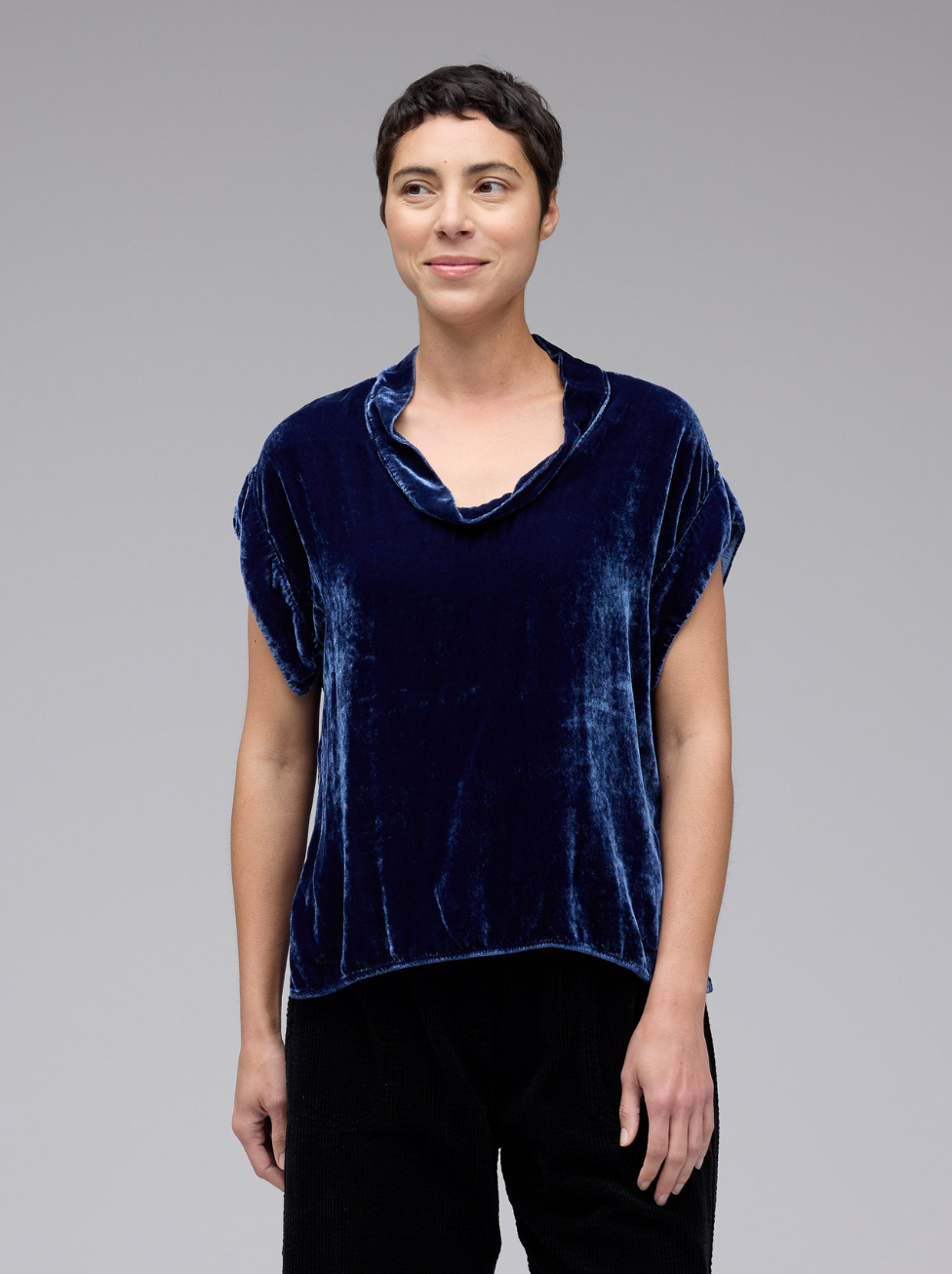 CUT LOOSE Velvet Short Sleeve Cowl Top - 6996139