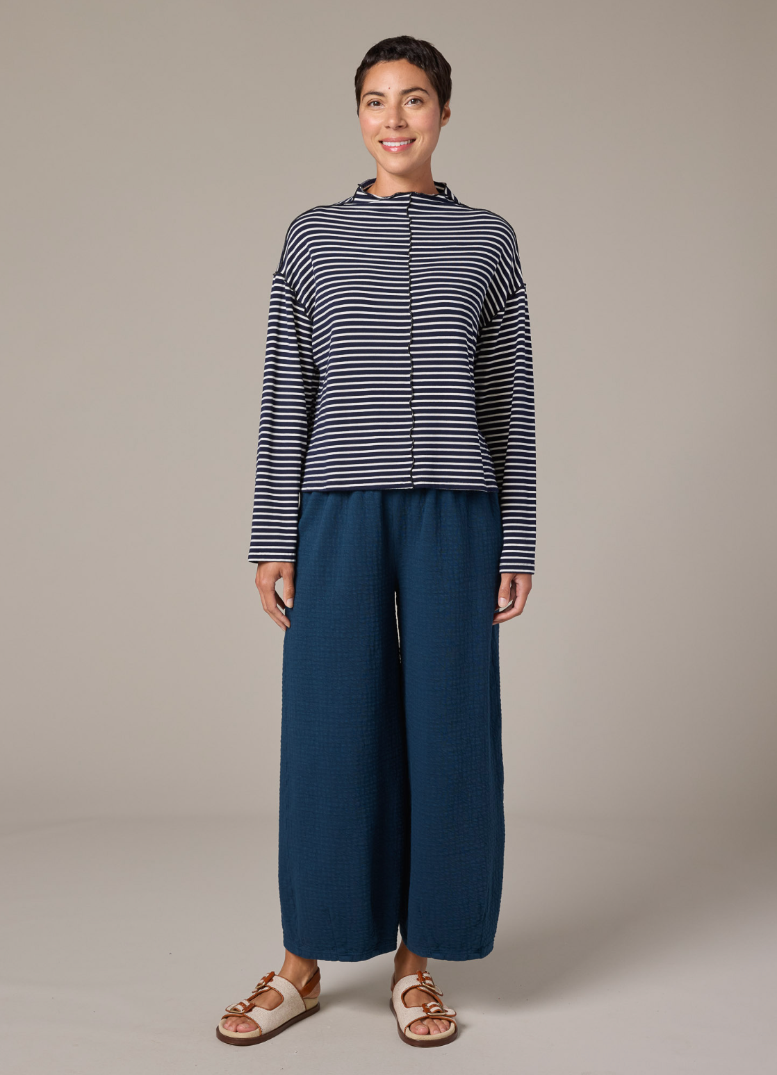 CUT LOOSE Pucker Doublecloth Cropped Pant W/ Darts - 2242088