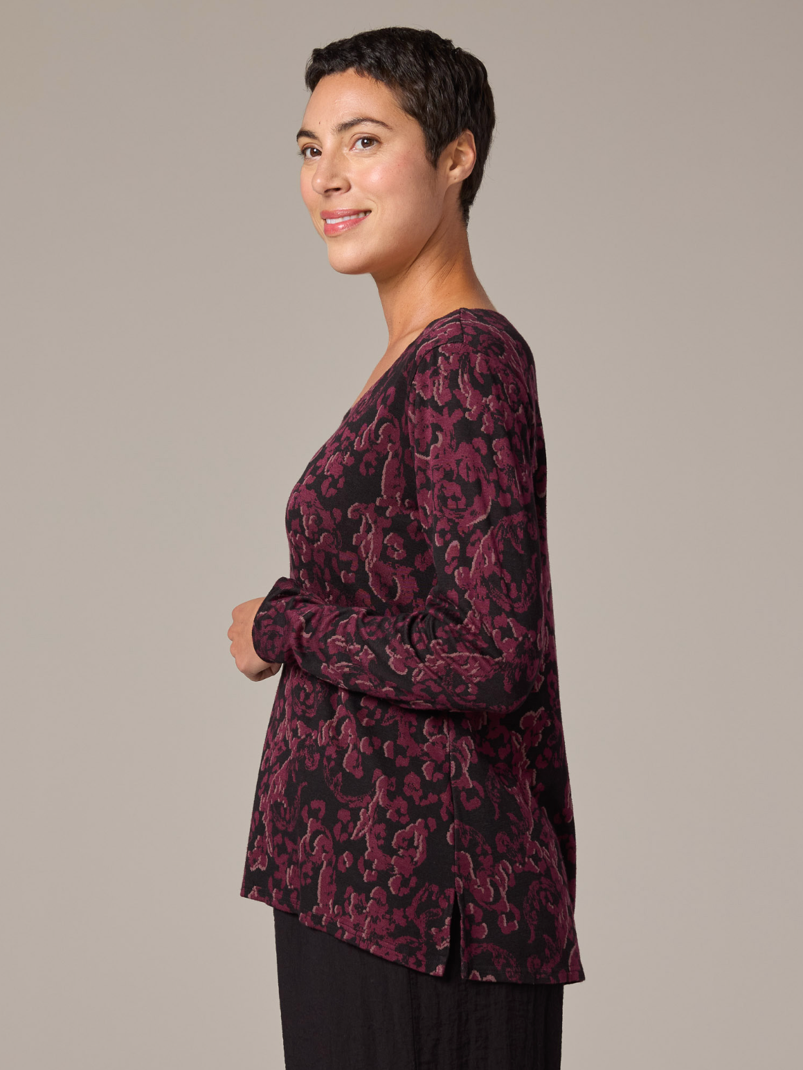 CUT LOOSE Floral Jacquard Modern Tee - 6727903