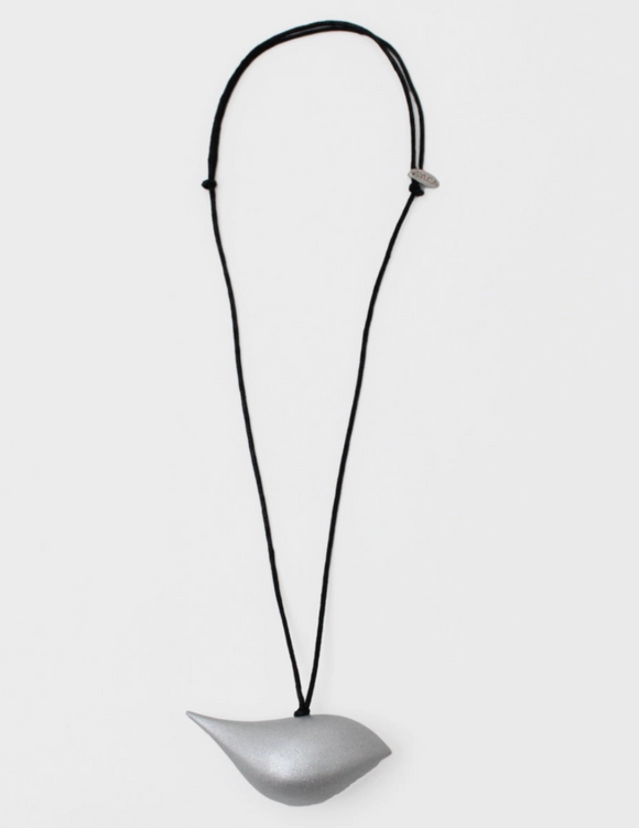 SYLCA Silver Robin Bird Wooden Pendant Adjustable Necklace