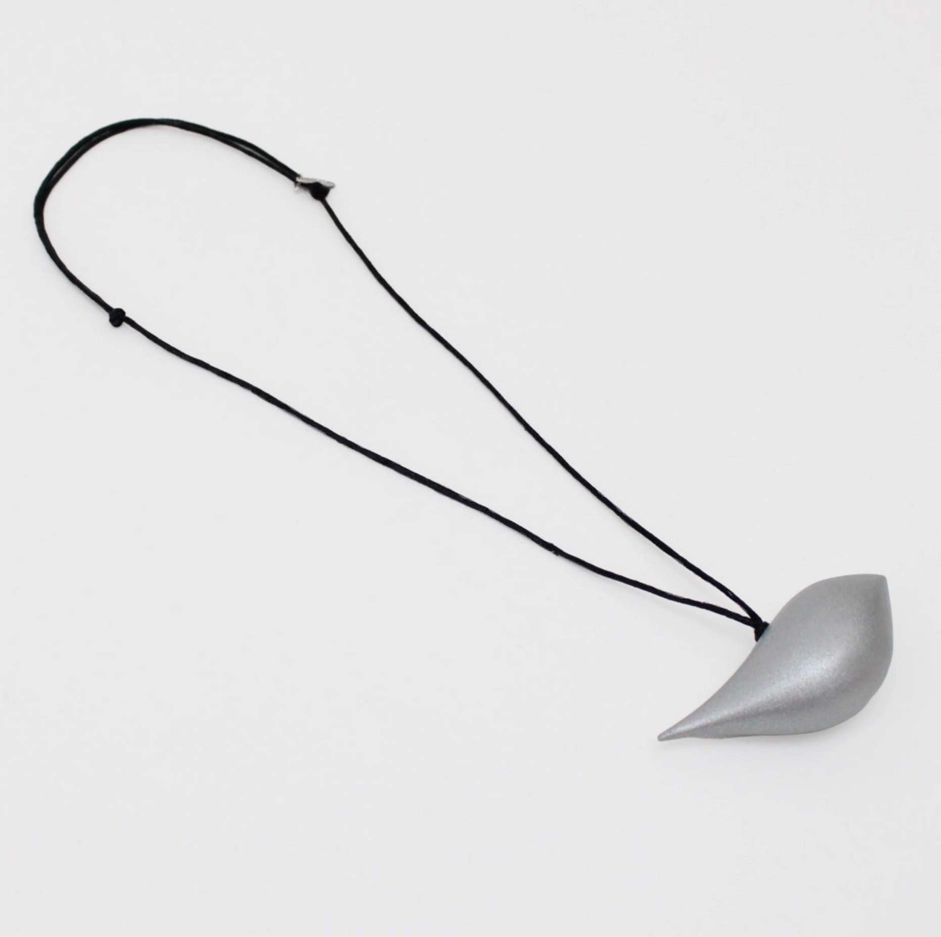 SYLCA Silver Robin Bird Wooden Pendant Adjustable Necklace