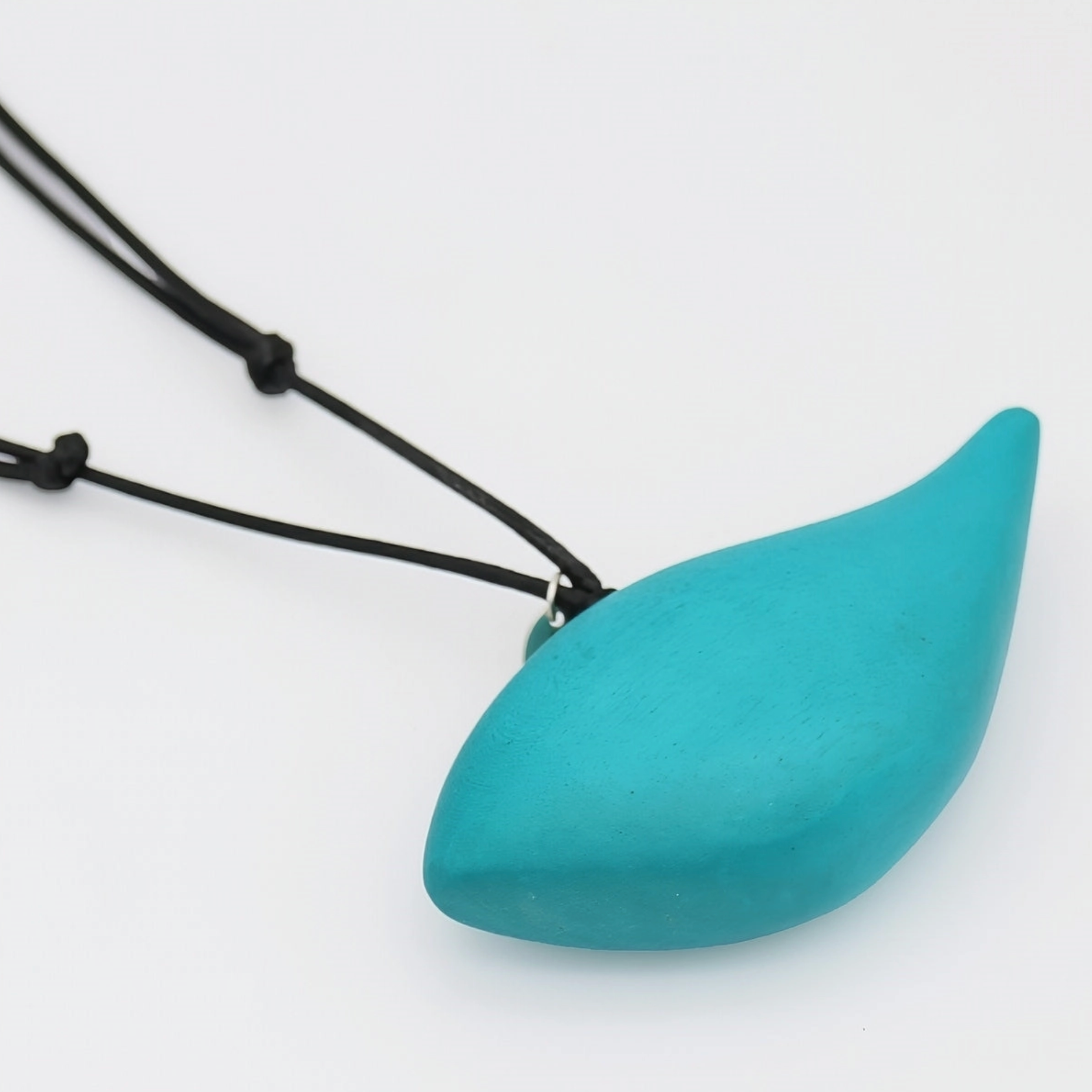 SYLCA Turquoise Robin Bird Wooden Pendant Adjustable Necklace