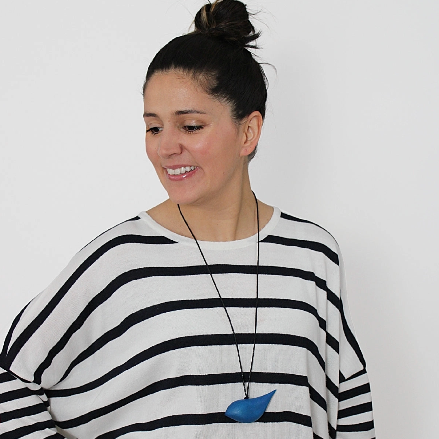 SYLCA Cobalt Robin Bird Wooden Pendant Adjustable Necklace