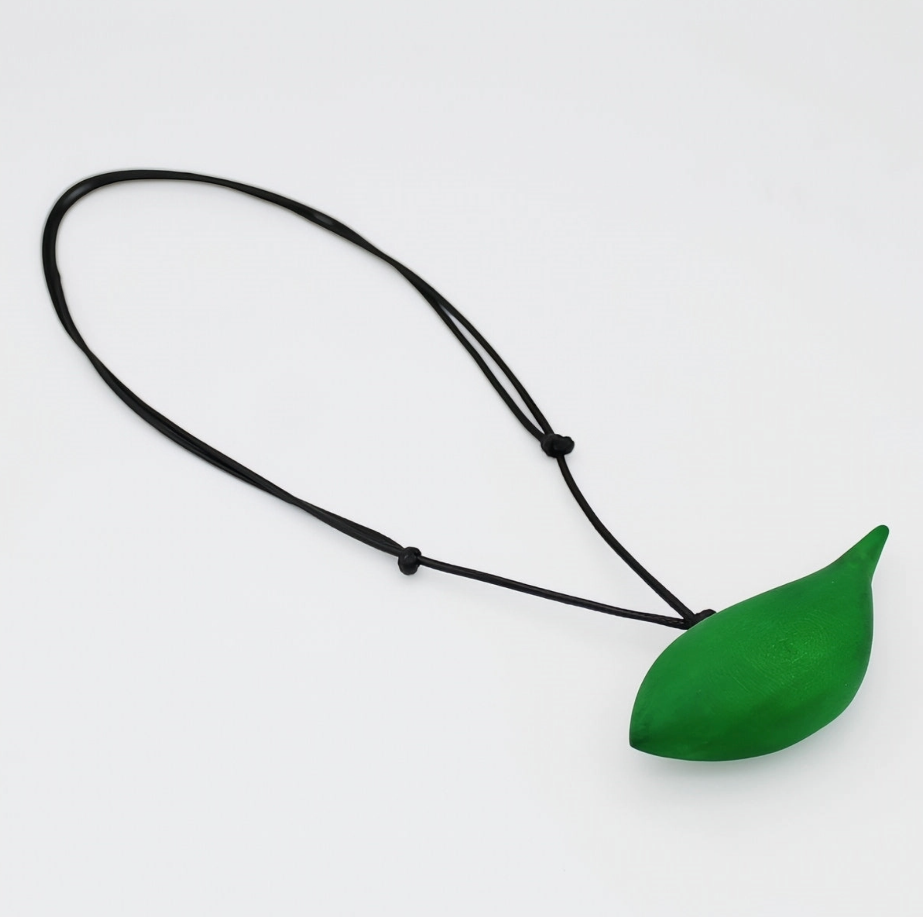 SYLCA Emerald Robin Bird Wooden Pendant Adjustable Necklace