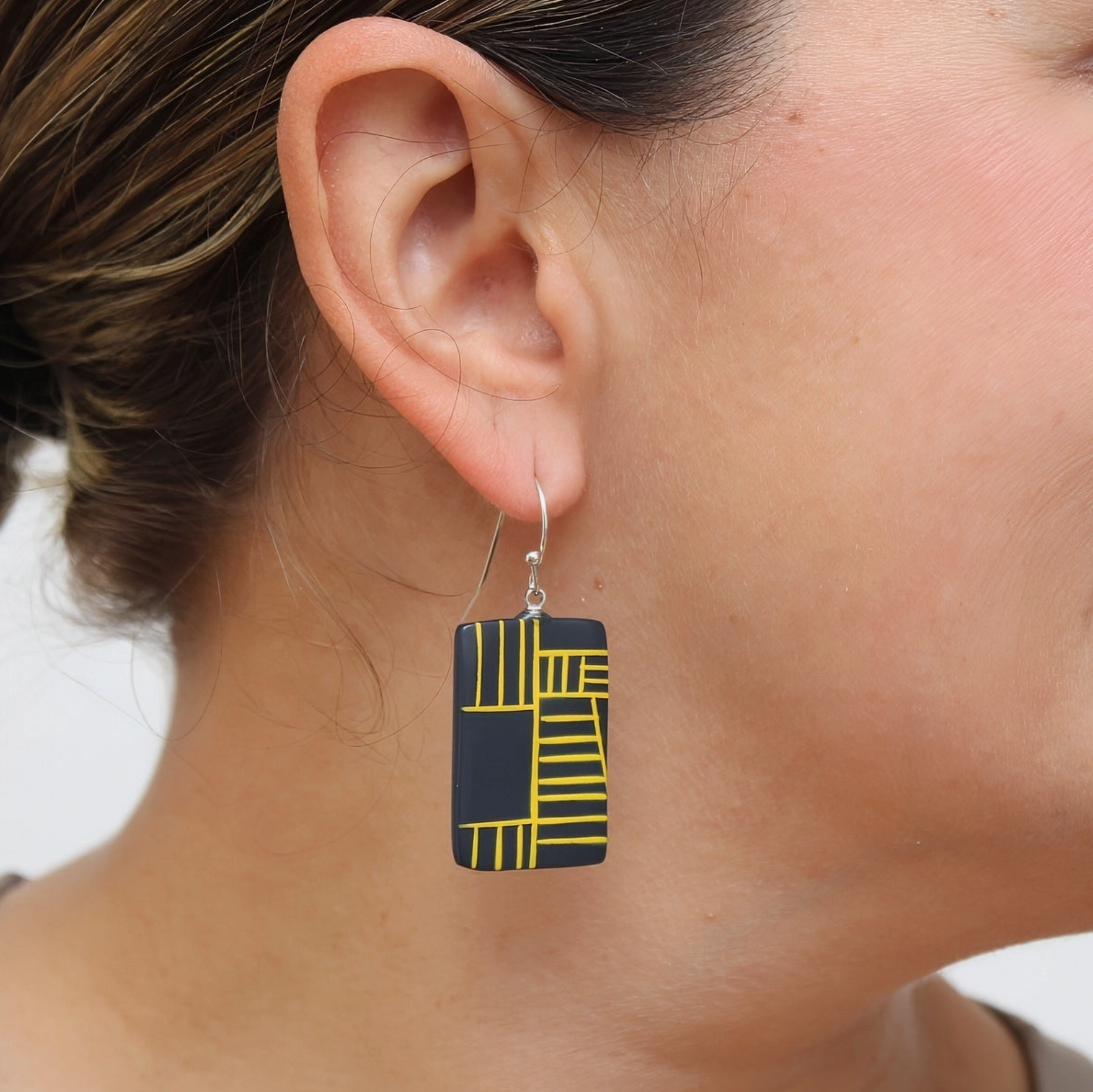 SYLCA Navy Geovibe Drop Earring