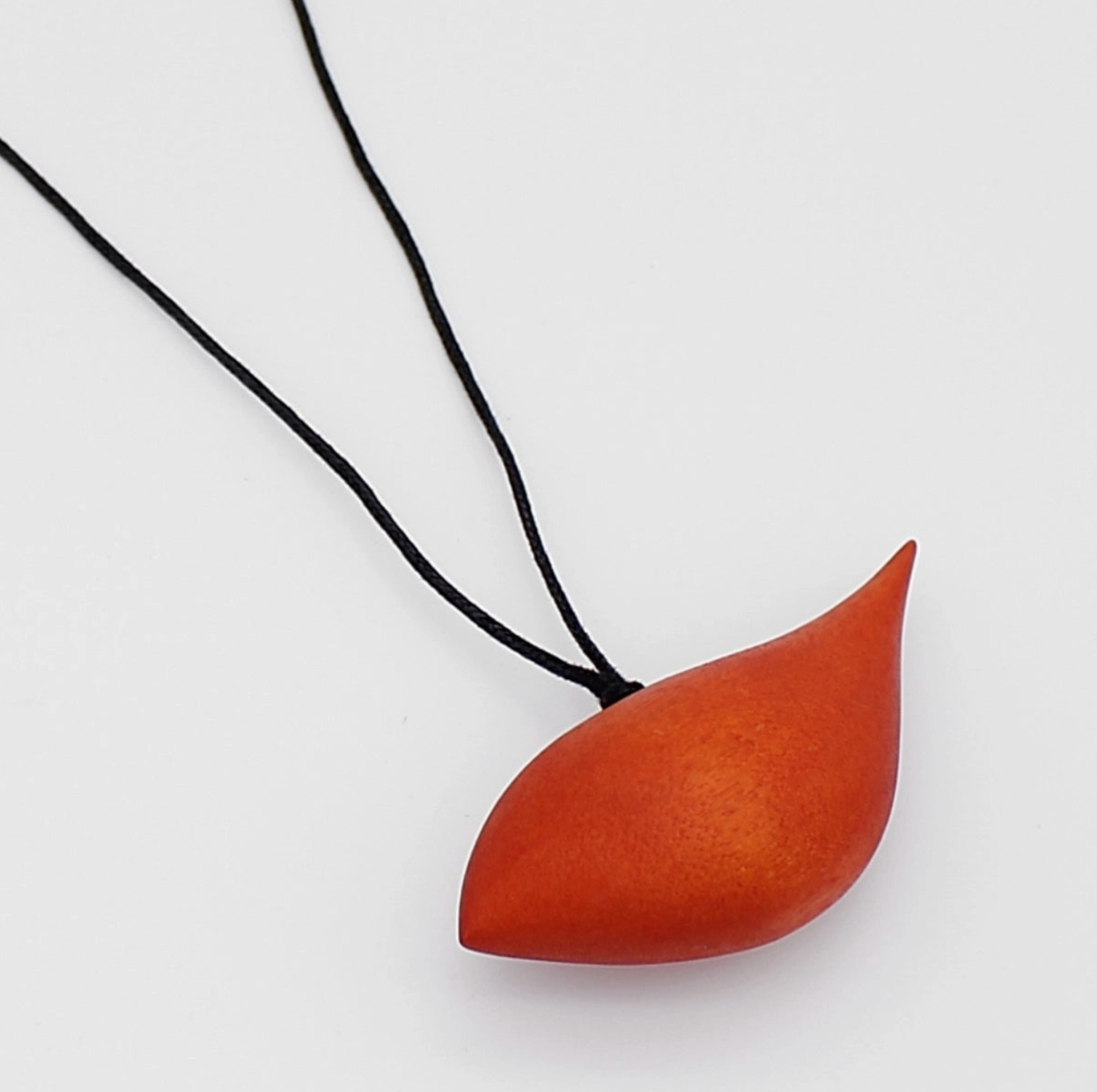 SYLCA Orange Robin Bird Wooden Pendant Adjustable Necklace